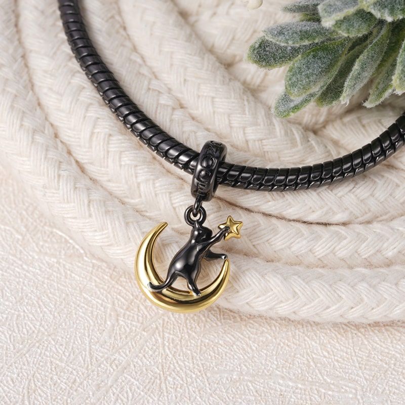 Cat & Moon Pendant