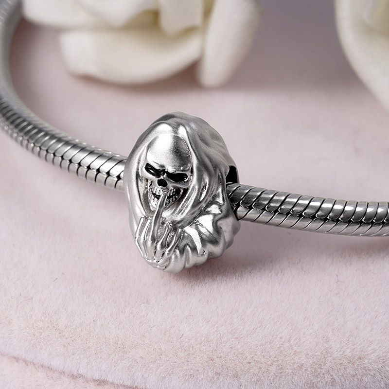Middle Finger Skull Charm