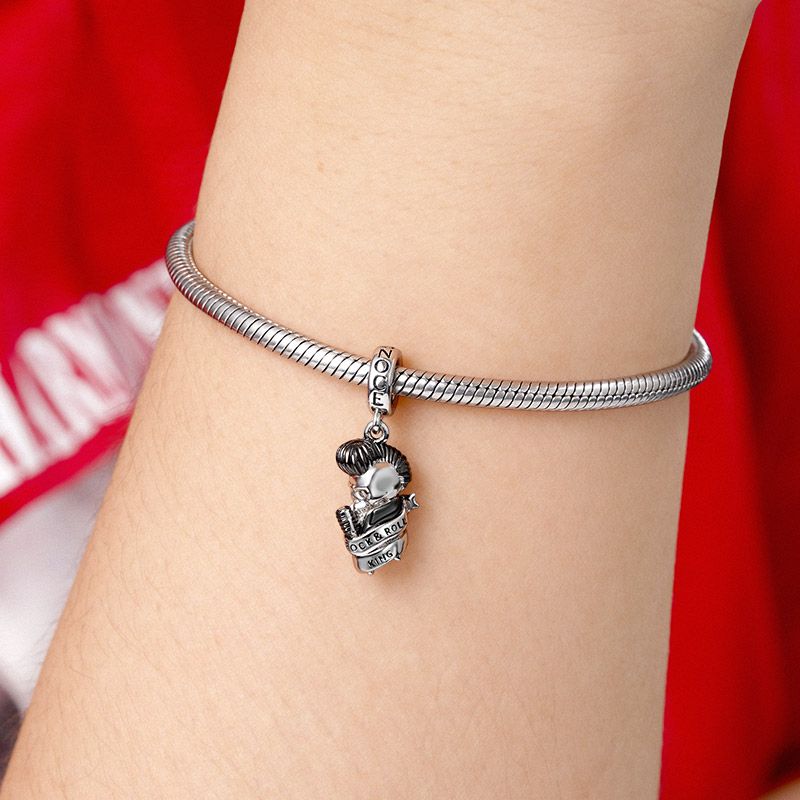 Skully Singing Man Pendant