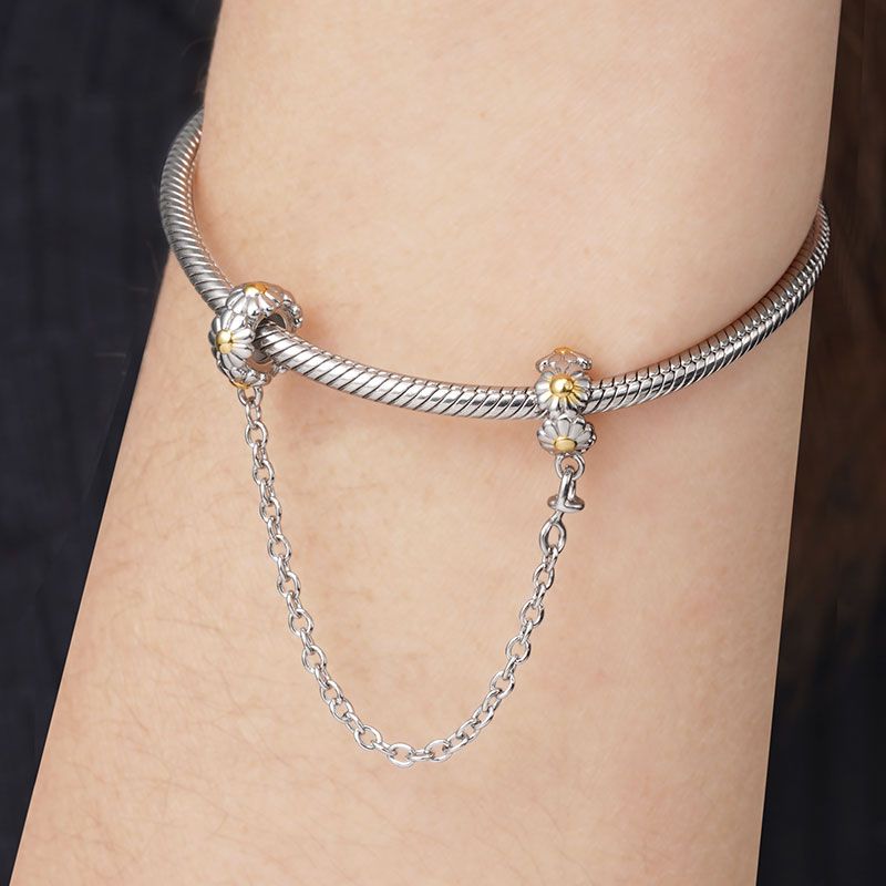 Daisy Wreath Safety Chain