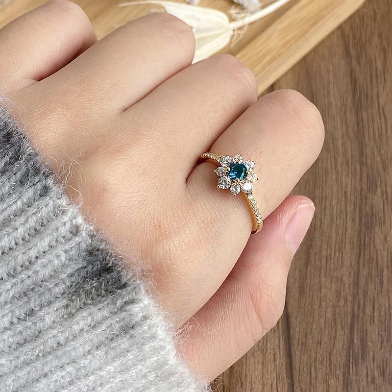 Nature Topaz Flower Ring