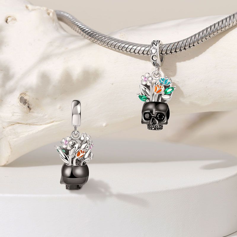 Vase Skull Pendant