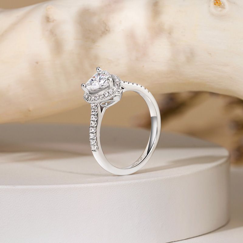Sparkling Heart Ring