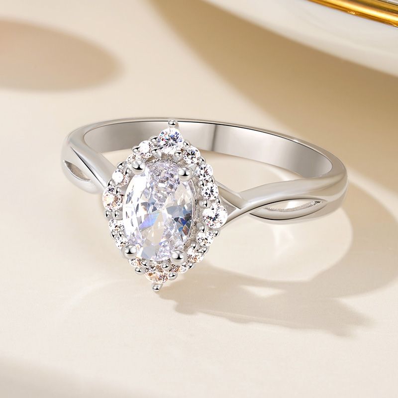 Oval Engagement Ring