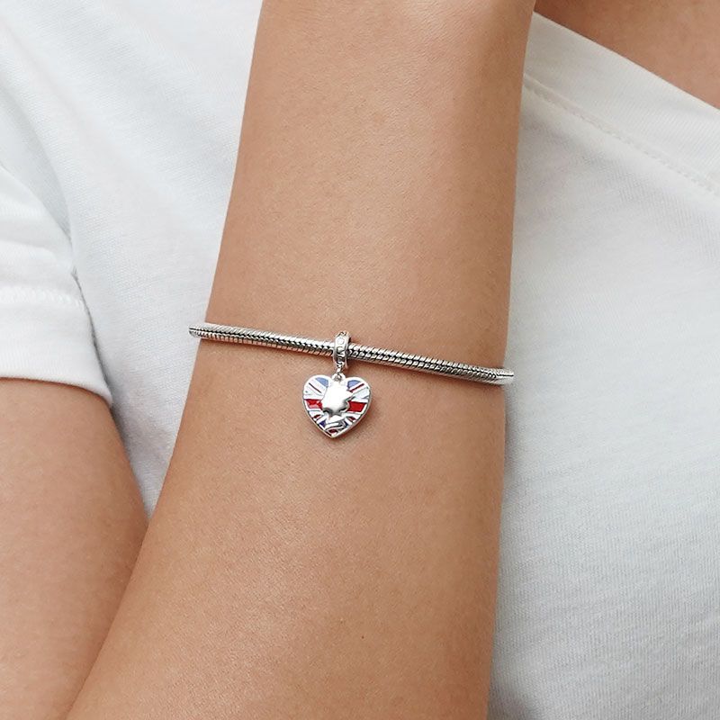Queen Heart Pendant