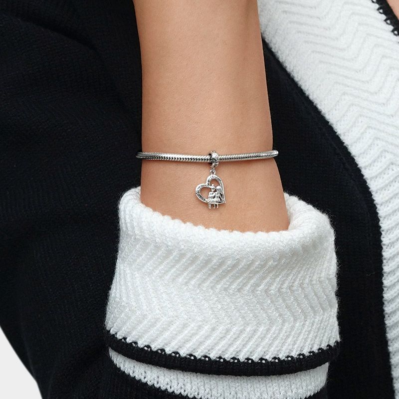 Sister Love Engravable Pendant
