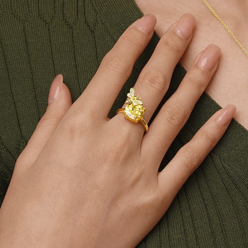 Honey Bee Ring