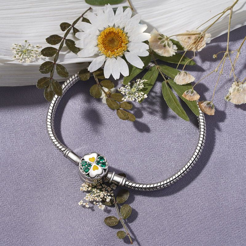 Lucky Clover Basic Bracelet