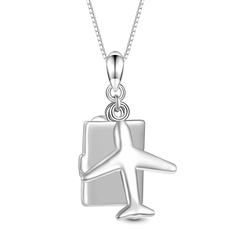 Travel Triple Necklace