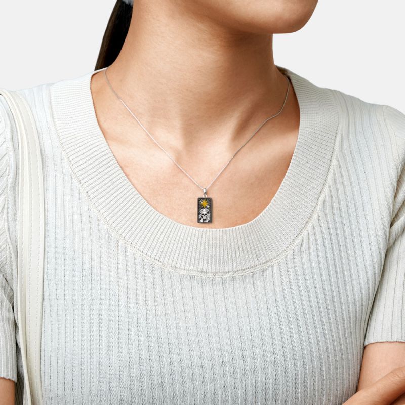 the Star Skully Tarot Necklace