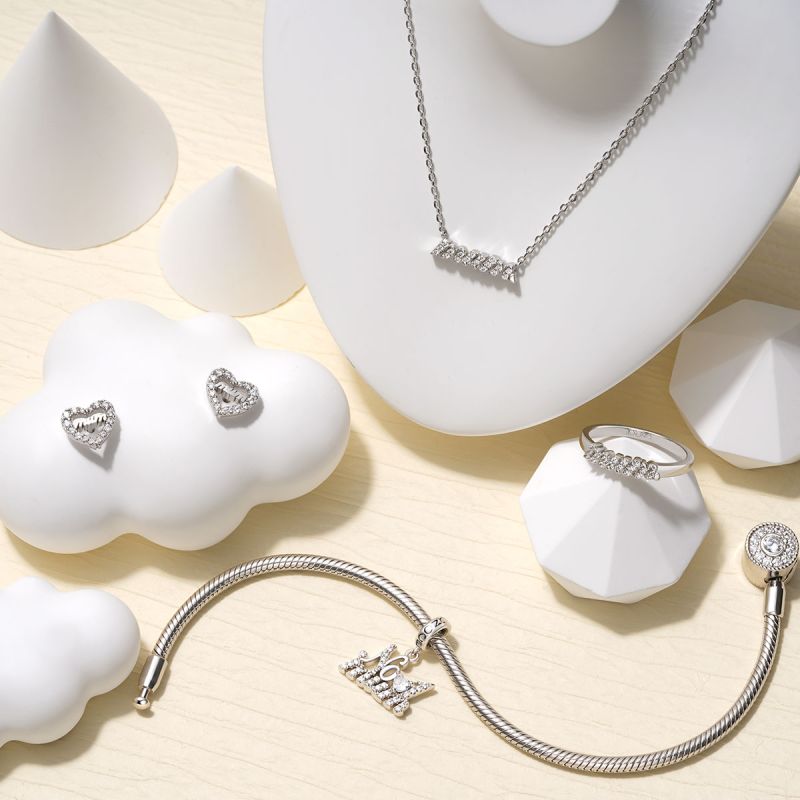 Mum Stud Earrings