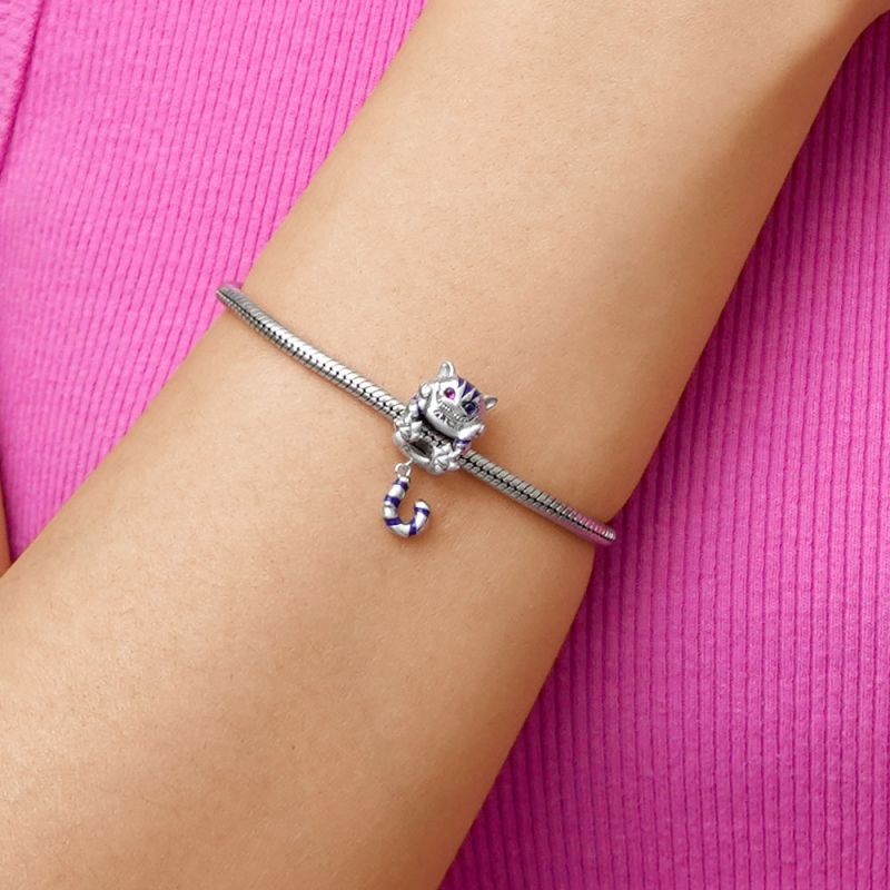 Lovely Cat Charm