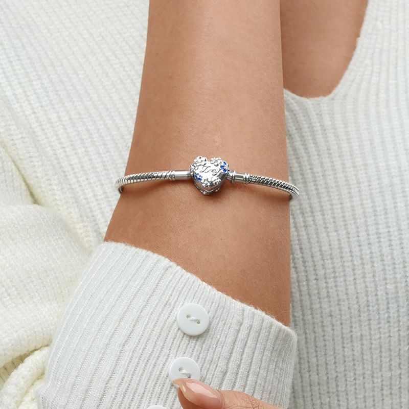 Blue Flowers Engravable Basic Bracelet