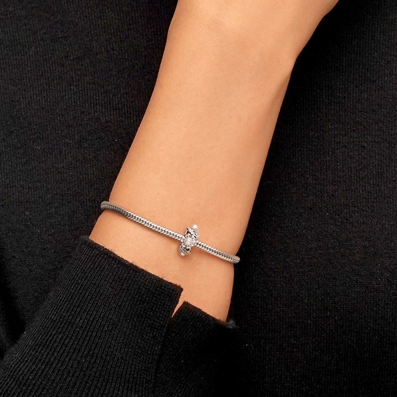 Daisy Stopper Charm