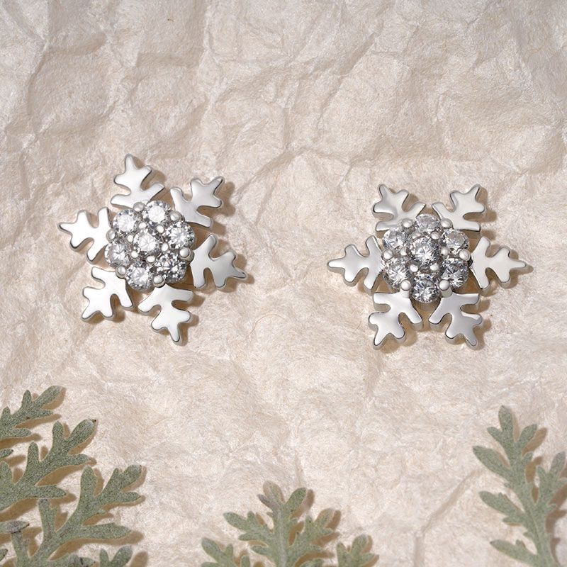 Snowflake Stud Earrings