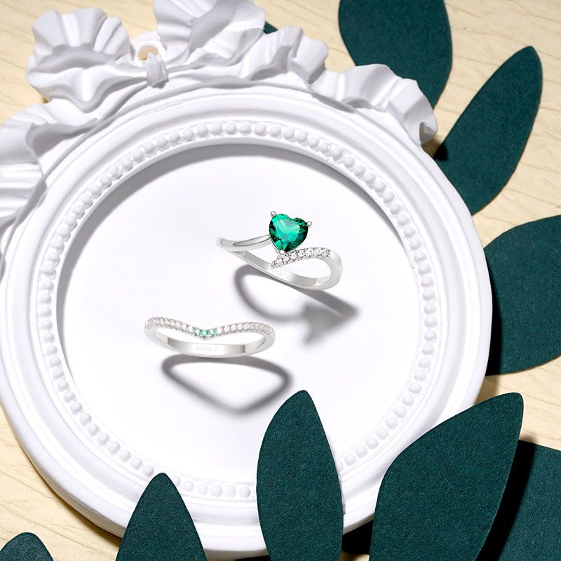 Emerald Heart Cut Ring