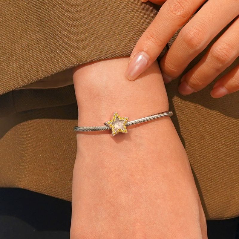 Star Color-changing Charm