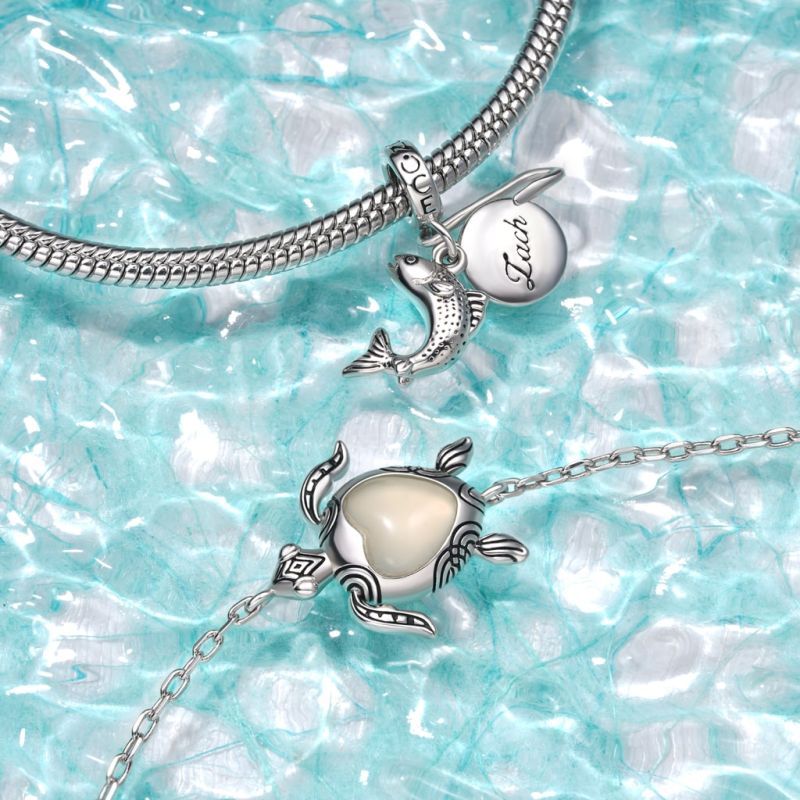 Adjustable Sea Turtle Bracelet