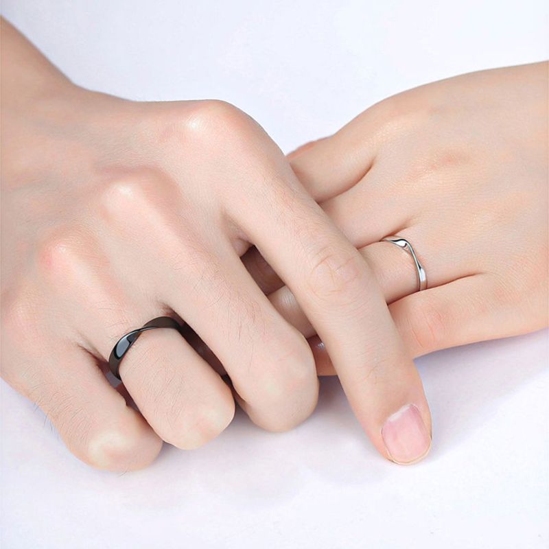 Mobius Couple Rings