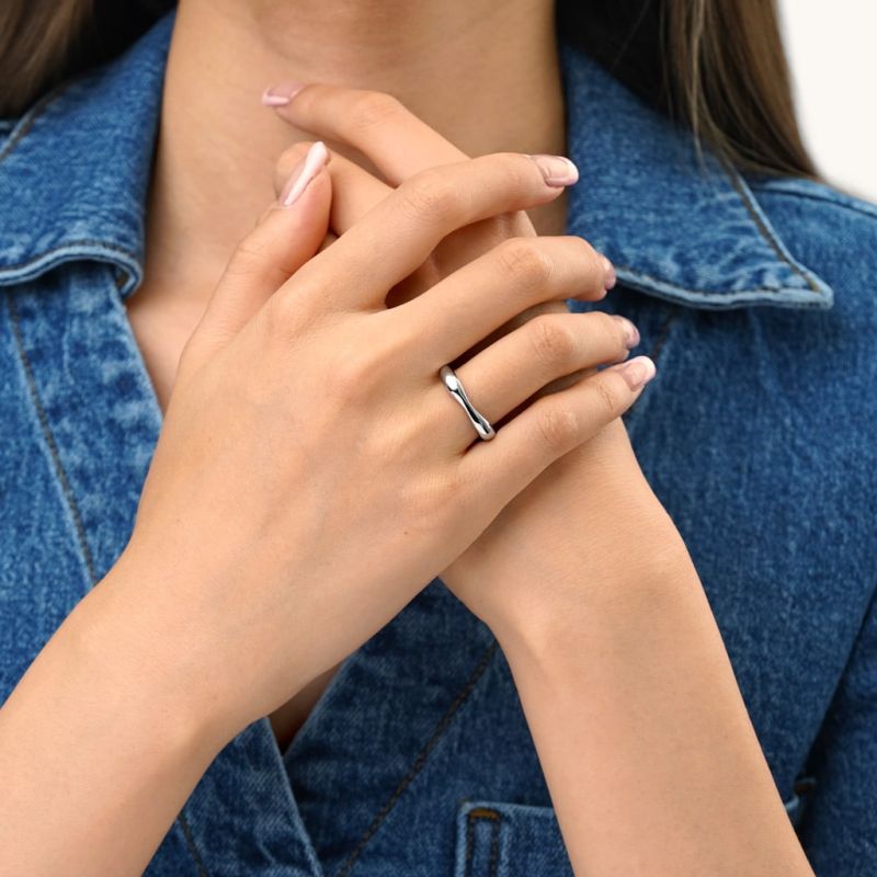 Curved Notched Band Ring