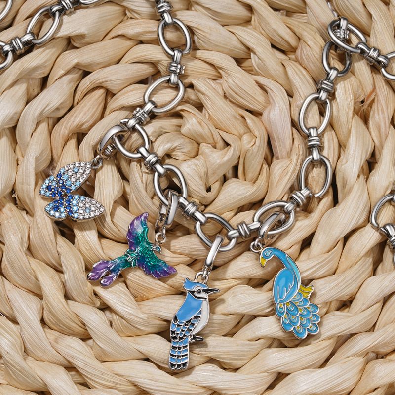 Peacock Spreads Its Tail Clasp Charm