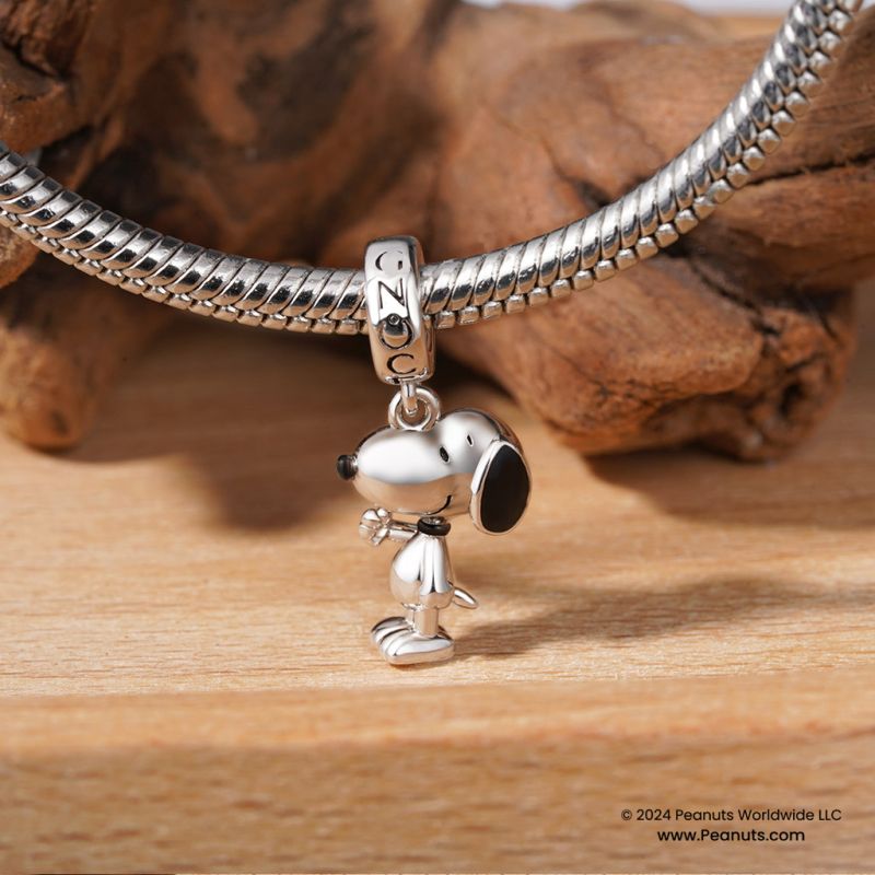 Peanuts Standing Snoopy Pendant