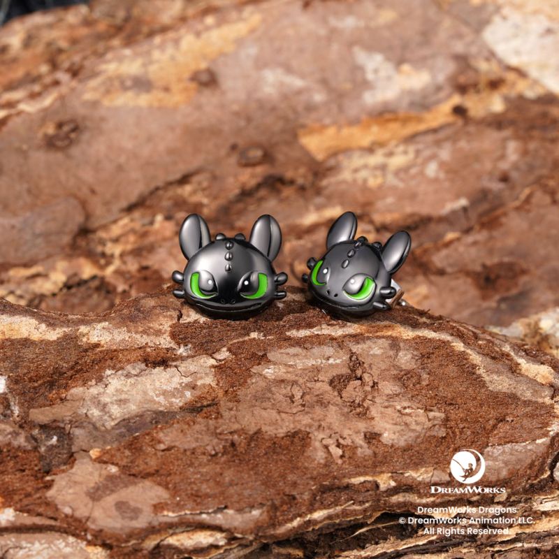 Cool Toothless Stud Earrings