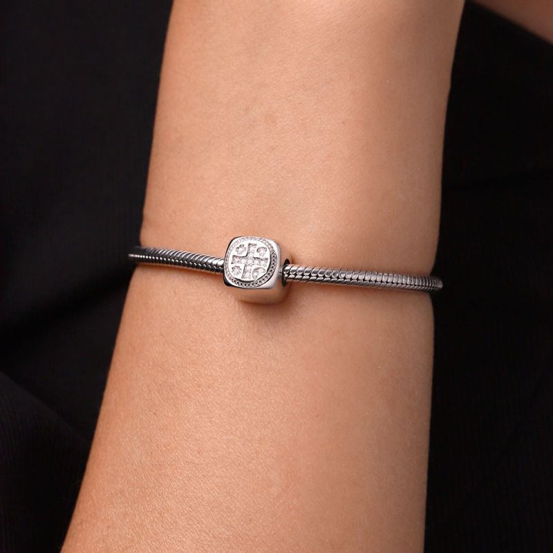 Shiny Cross Square Charm