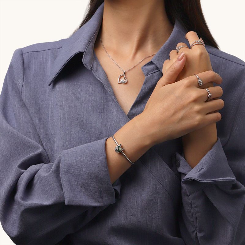 Rotating Four Leaf Clover Charm
