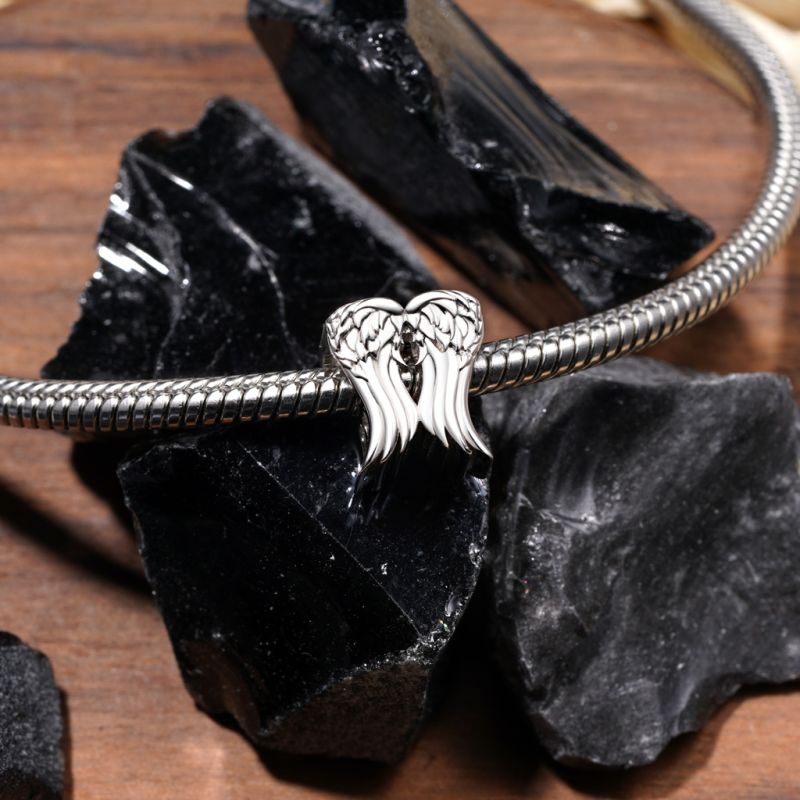 Daryl Dixons Wings Charm