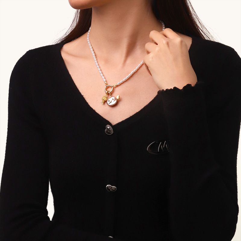 Pearl Ocean Clasp Chain Necklace