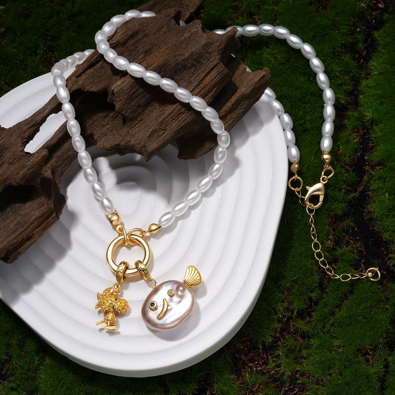 Pearl Ocean Clasp Chain Necklace