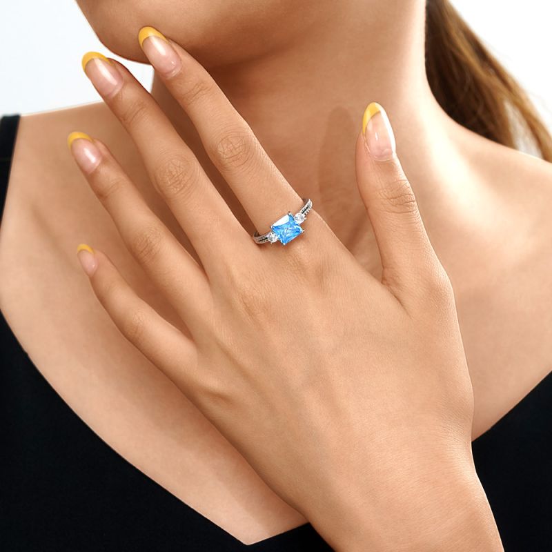 Pricess Cut Three-stone Engagement Ring