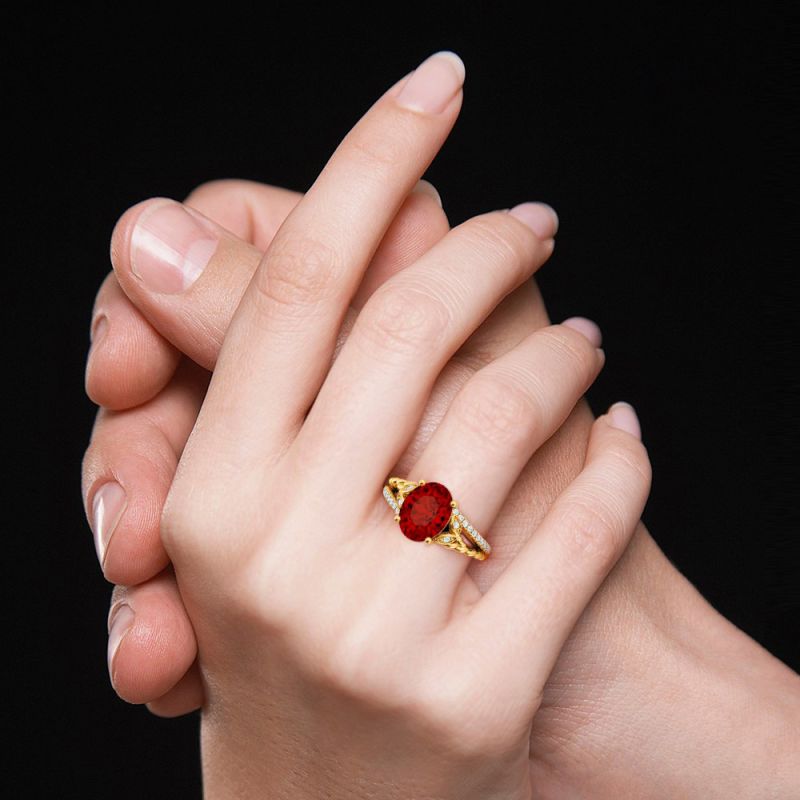 Garnet Oval-cut Vintage Split Shank Ring