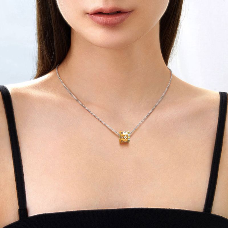 Lucky Four-leaf Clover Drum Necklace