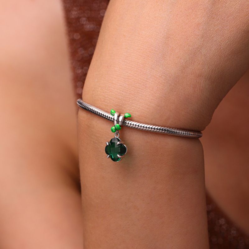 Four Leaf Clover Vine Charm