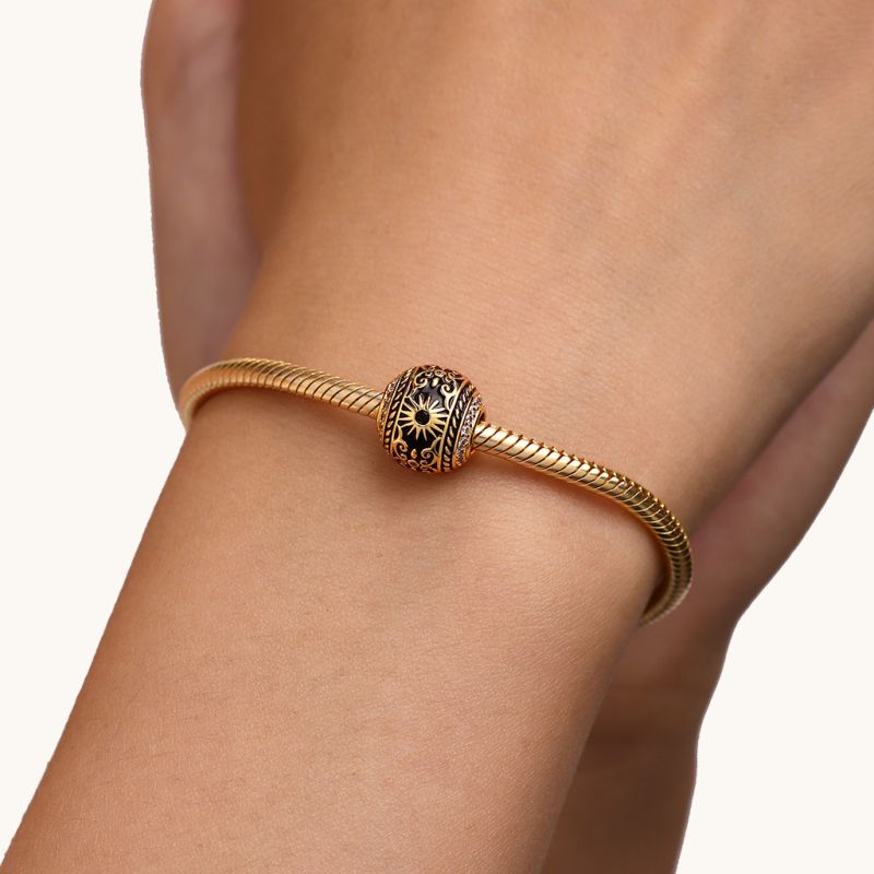 Holy Glory Retro Charm