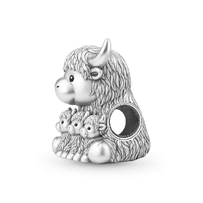Highland Cow with Three Babies Charm