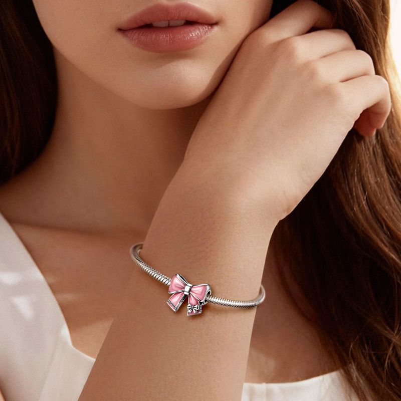 Mom Bowknot Charm