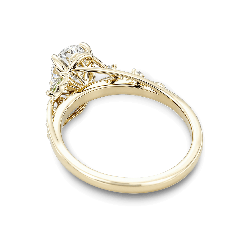 Leafy Oval-Cut Ring