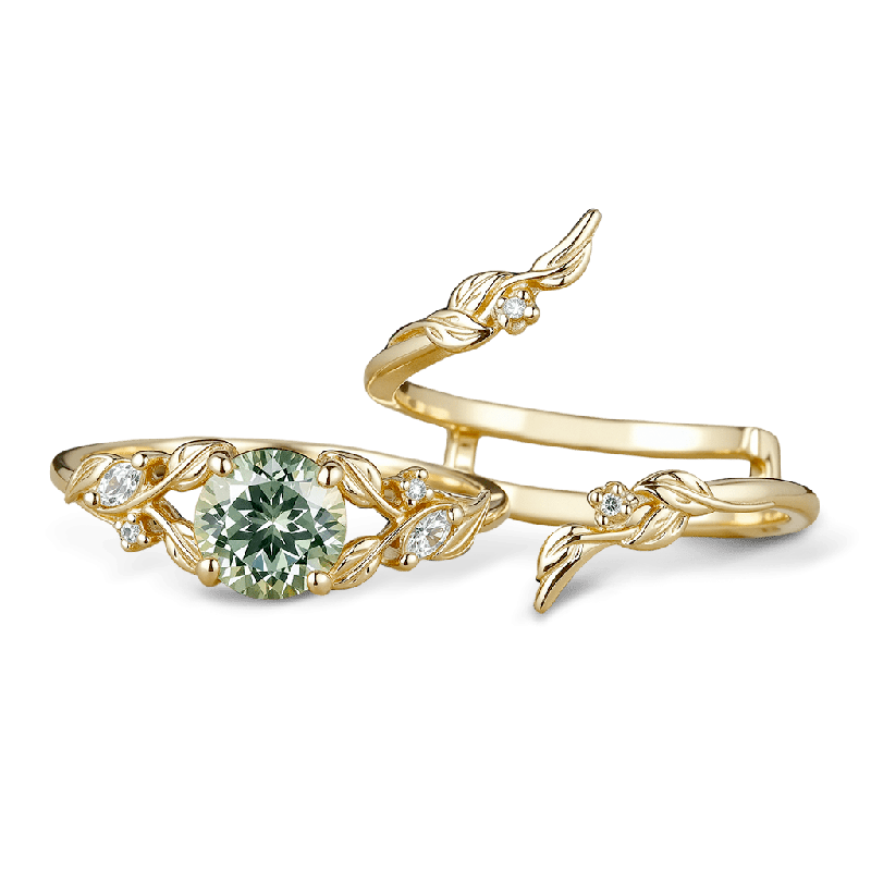 Round-Cut Engagement Ring Set