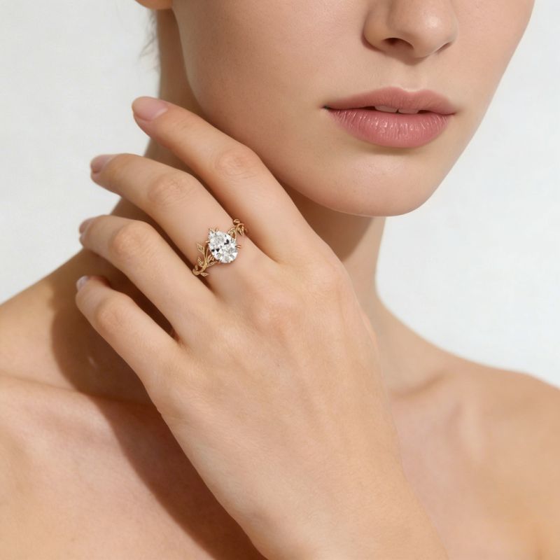 Pear-cut Engagement Ring