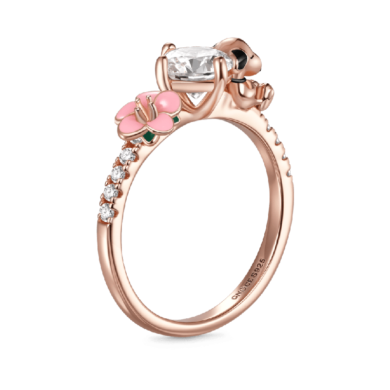 Snoopy Flower Round-Cut Ring