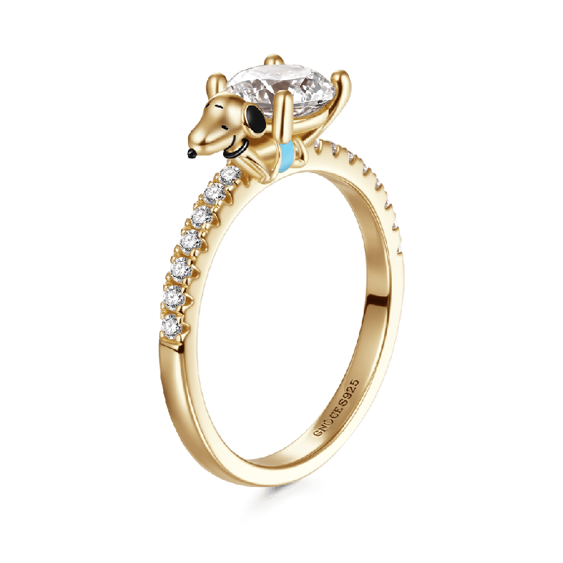 Snoopy Carrying Moissanite Ring