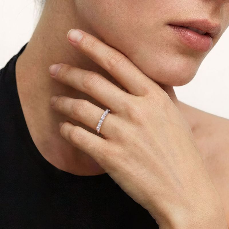 Shiny VVS Moissanite Band Ring