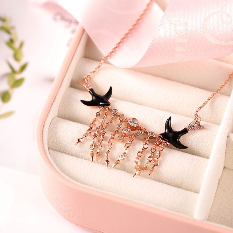 Swallows in the Starry Sky