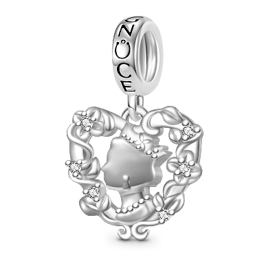 Queen & Flower Pendant