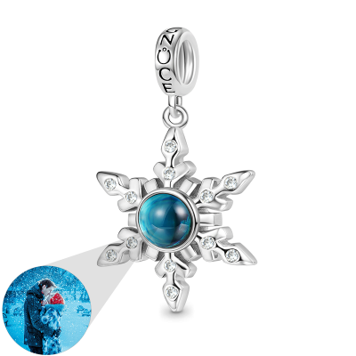 Projection Snowflake Pendant