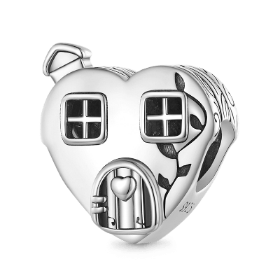 "We are family" House Charm
