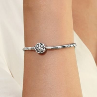Snowflake Basic Bracelet